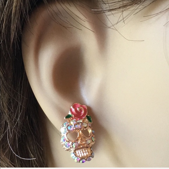 Pink Skull Earrings - Picture 4 of 5